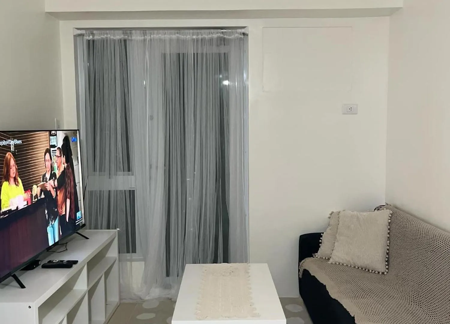 Apartment 3Br At The Rochester Manila
